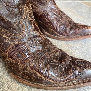 Corral cowgirl boots